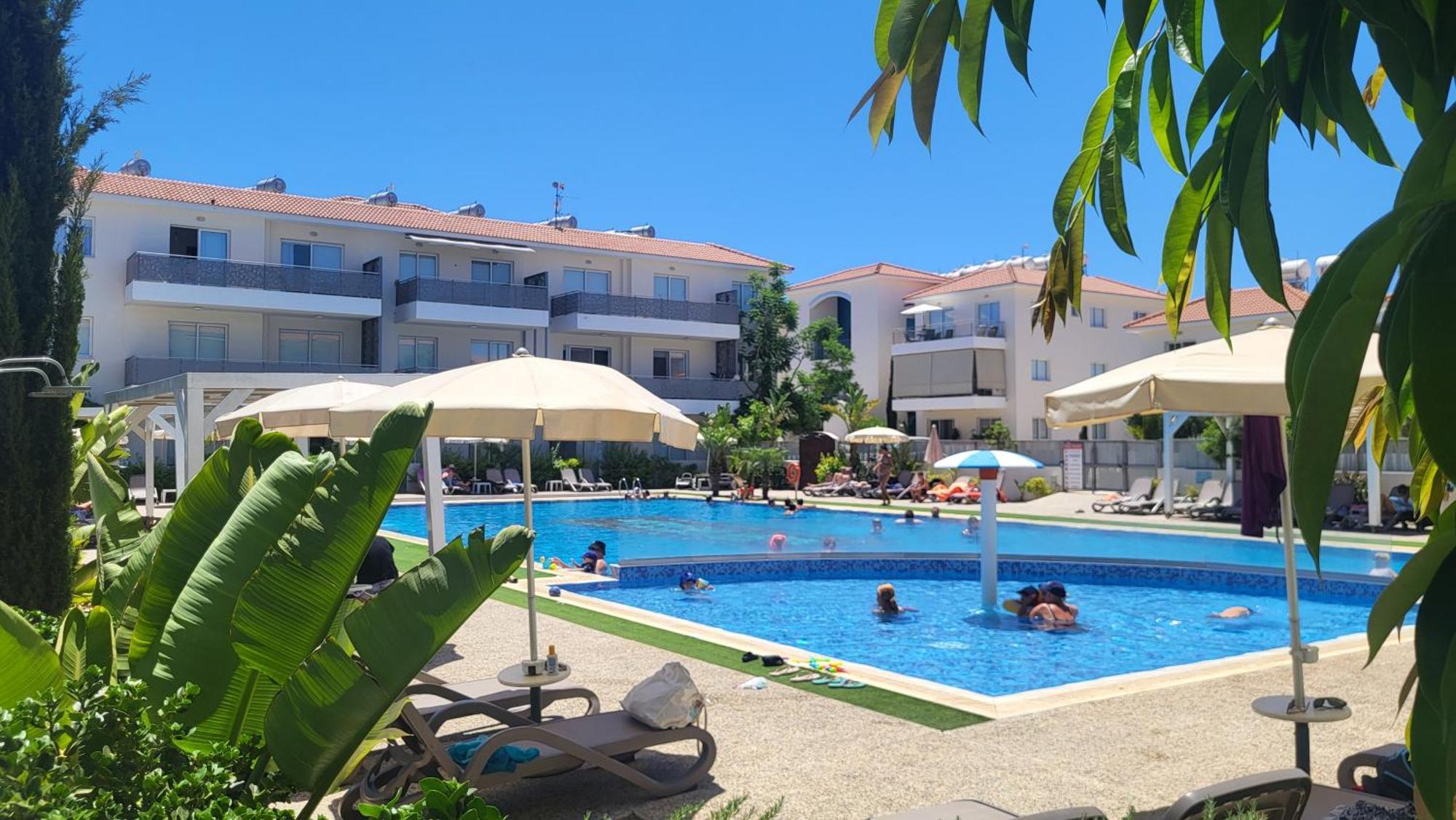 Mythical Sands Resort - Hana Paralimni Rum bild
