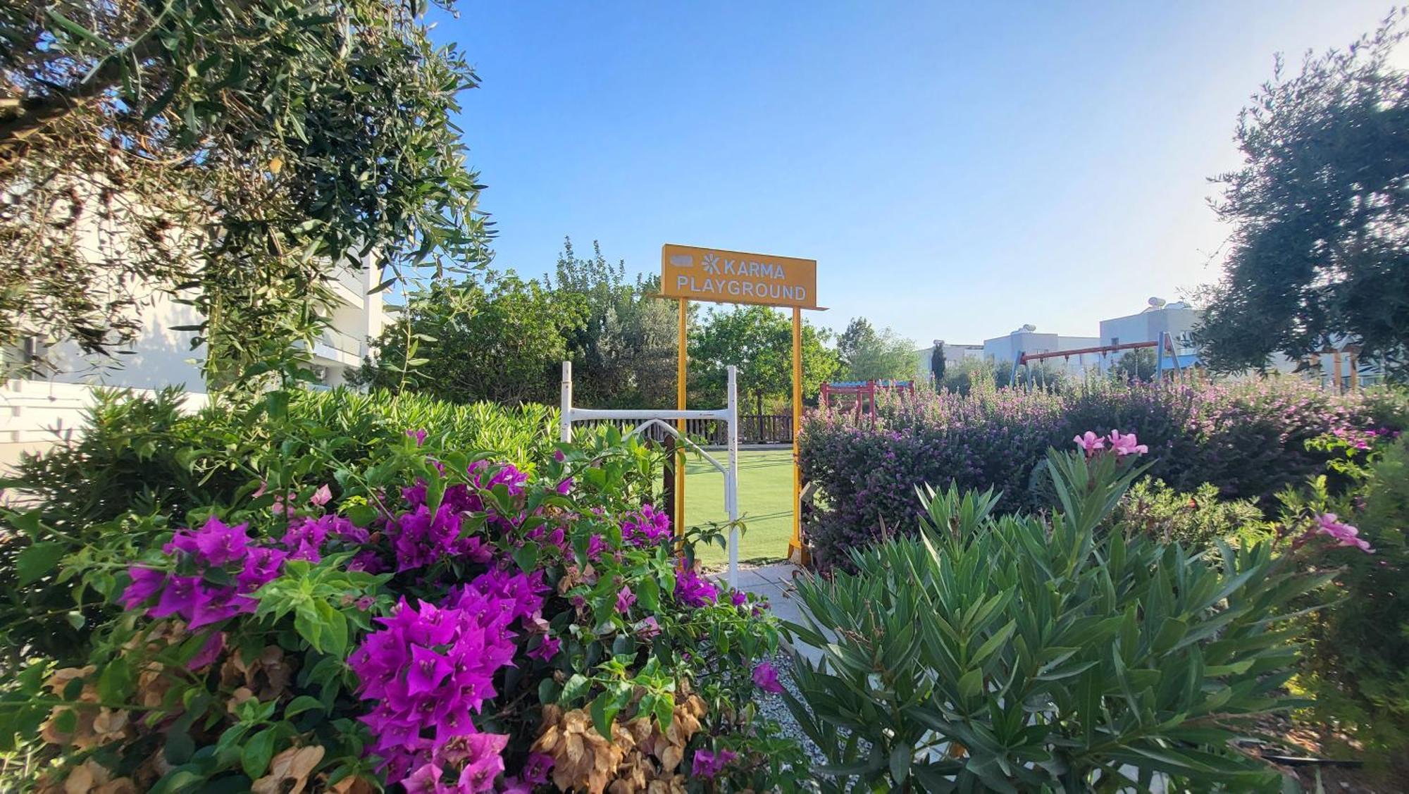 Mythical Sands Resort - Hana Paralimni Rum bild